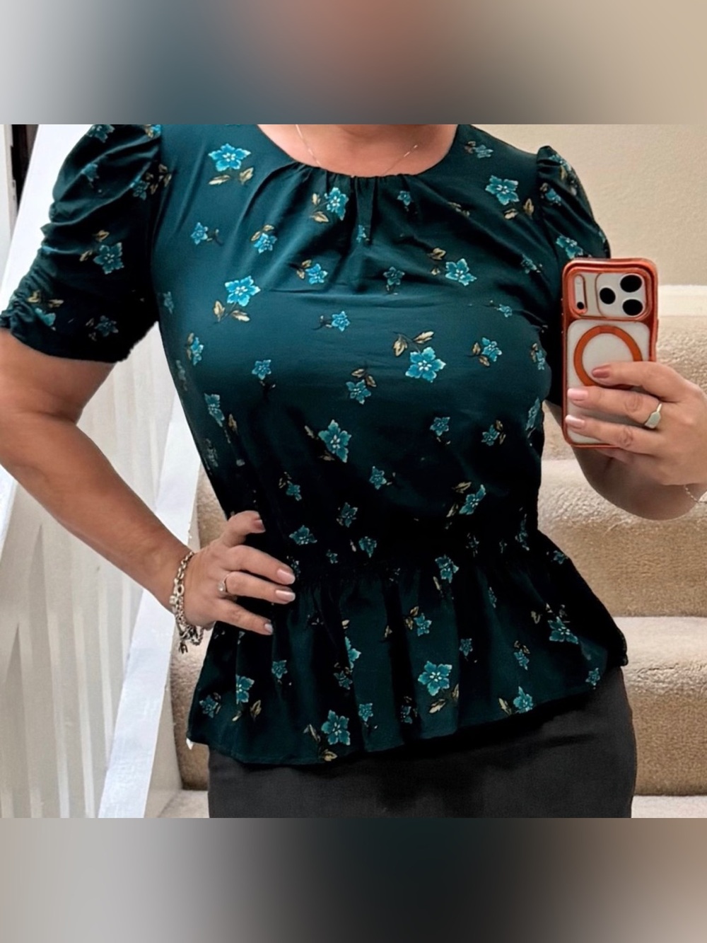 🍀 Peplum Short Sleeve Blouse Sz M